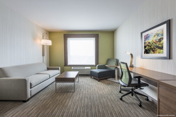 Holiday Inn Express & Suites MONCTON